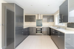 Kitchen- click for photo gallery